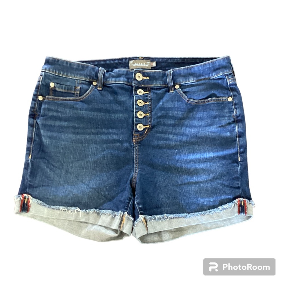 Torrid Women Plus Size 16 Medium Wash Button Fly Denim Jean Shorts Summer Frayed